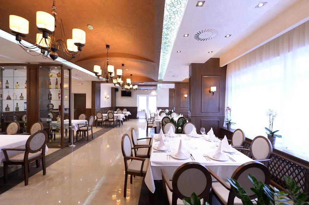 Hotel Majdan 베오그라드 외부 사진