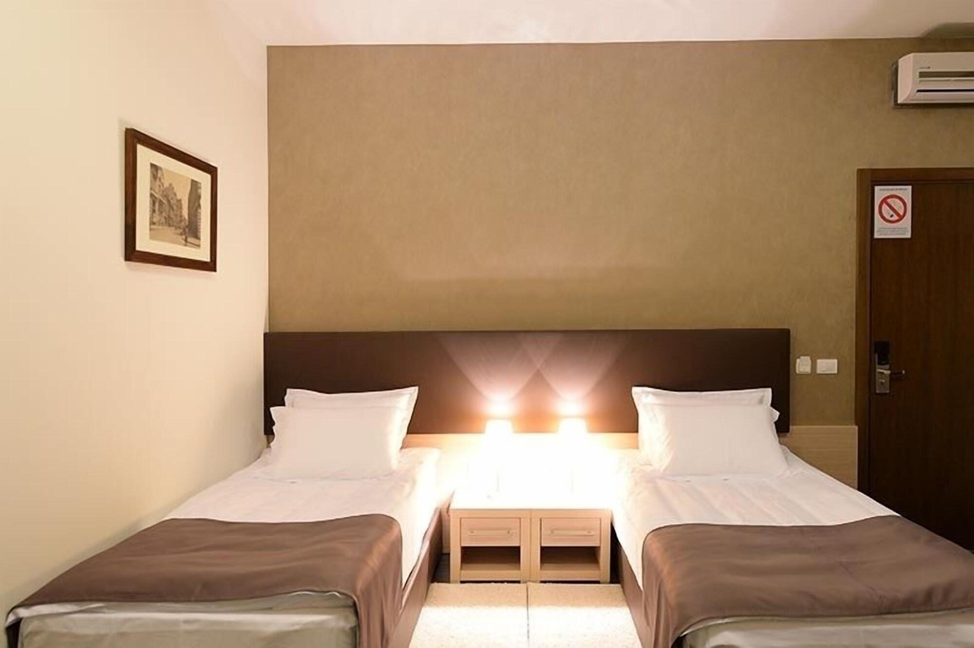 Hotel Majdan 베오그라드 외부 사진