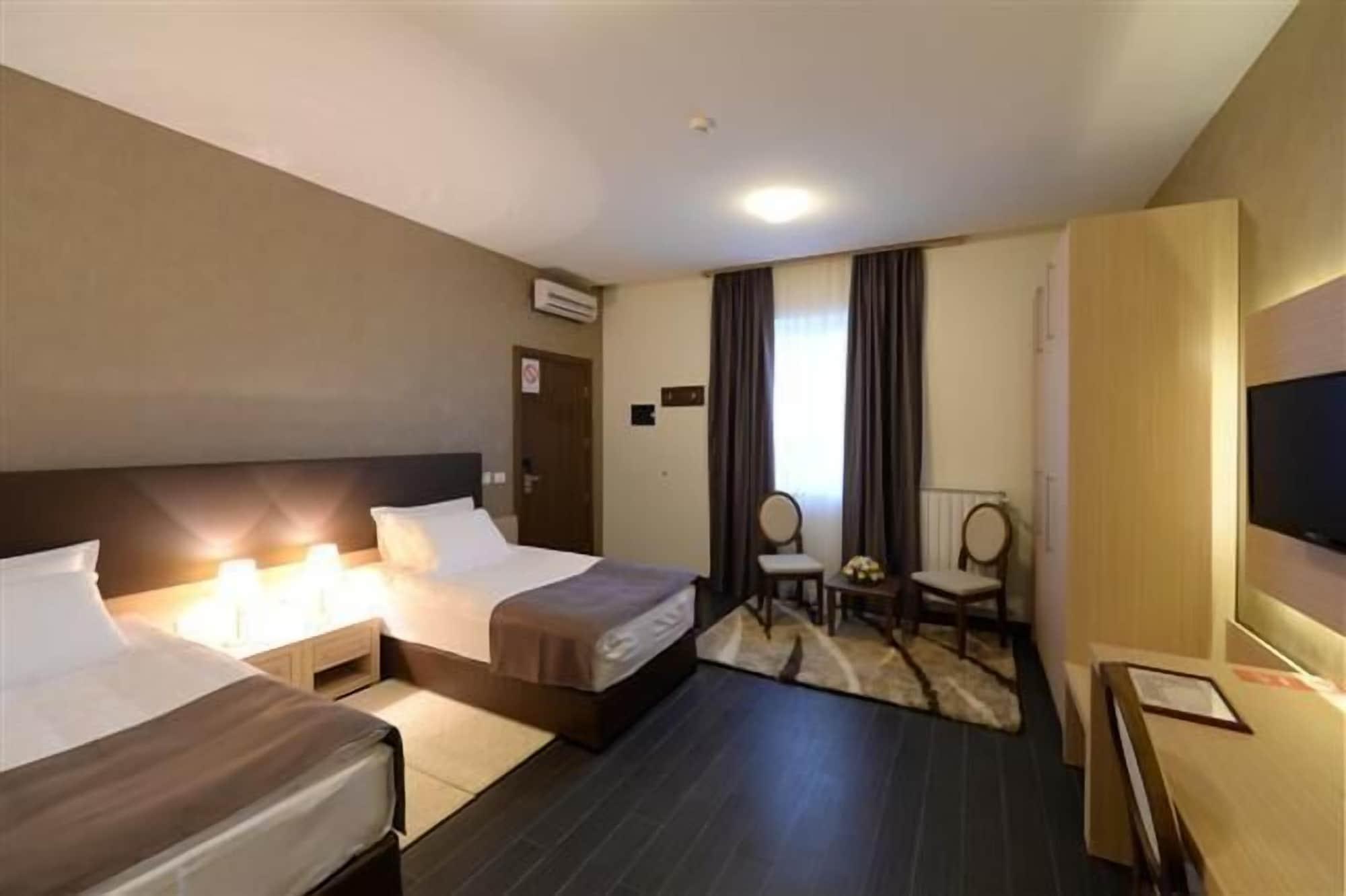 Hotel Majdan 베오그라드 외부 사진