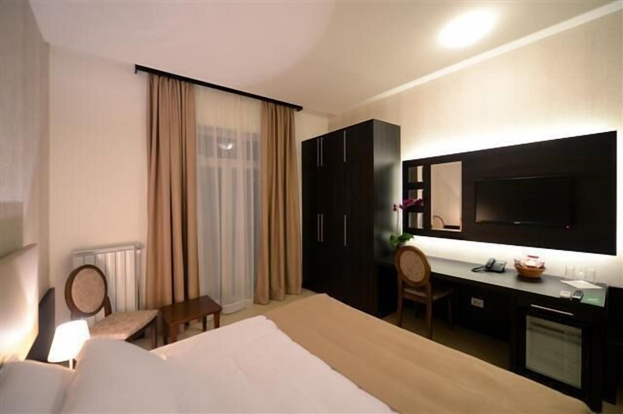 Hotel Majdan 베오그라드 외부 사진